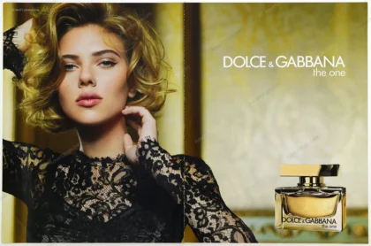 Dolce & Gabbana The One Perfume 2011 Print Ad - Scarlett Johansson