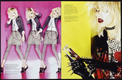 Moda Operandi Samsung Galaxy S4 2013 4-Page Print Ad - Anja Rubik