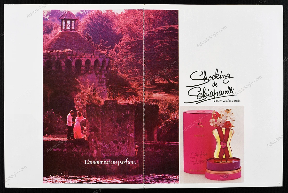 Shocking de Schiaparelli Perfume 1980 Print Ad