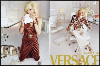 Versace 2005 Print Ad - Madonna, Mario Testino