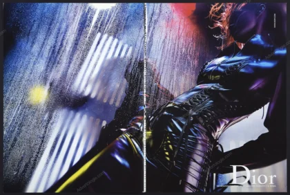 Christian Dior 2002 4-Page Print Ad - Gisele Bundchen, Nick Knight