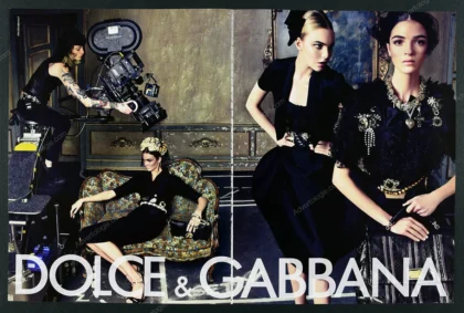 Dolce & Gabbana 2009 Print Ad - Mariacarla Boscono, Caroline Trentini
