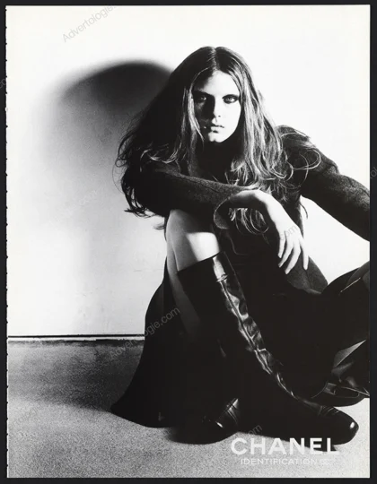 Chanel 2006 Print Ad - Angela Lindvall, Karl Lagerfeld